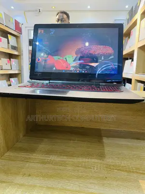 Lenovo Legion Y7000P IRX9 Gaming Laptop 16GB Intel Core I5 SSD 256GB