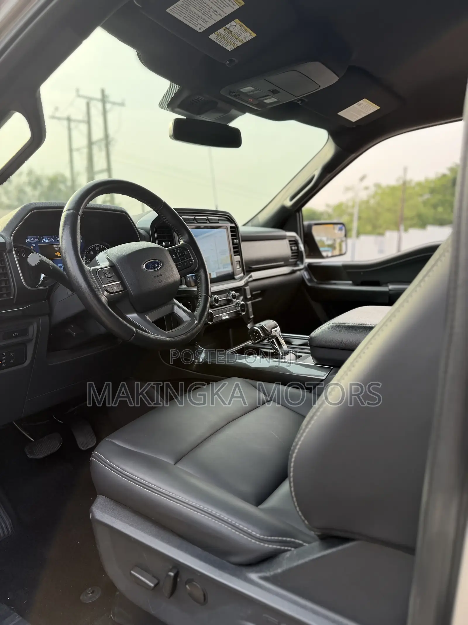 Ford F-150 XLT 2022 Silver