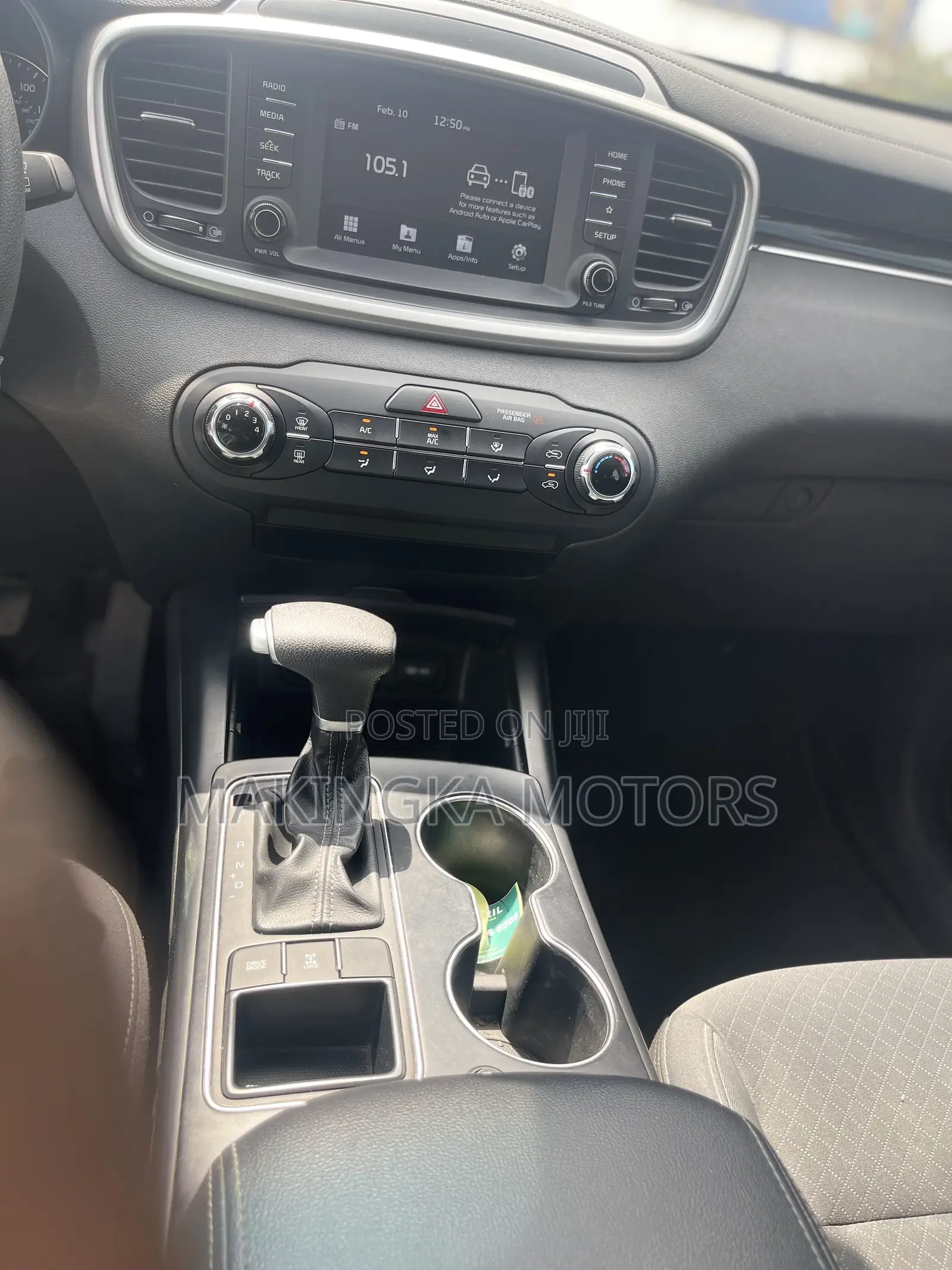 Kia Sorento 2.4L LX AWD 2019 White
