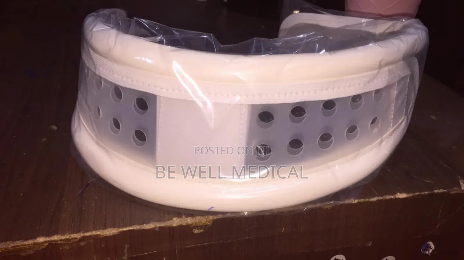 Neck Collar (Cervical Collar Hard)
