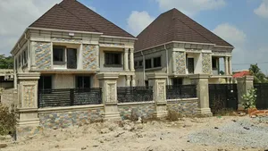 4bdrm Duplex in Rightkey, Kumasi Metropolitan for sale
