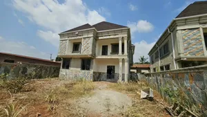 4bdrm Duplex in Rightkey, Kumasi Metropolitan for sale