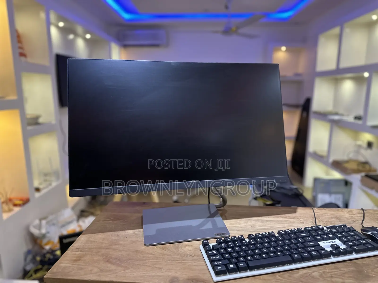 Lenovo QHD 27" Ips LCD Monitor