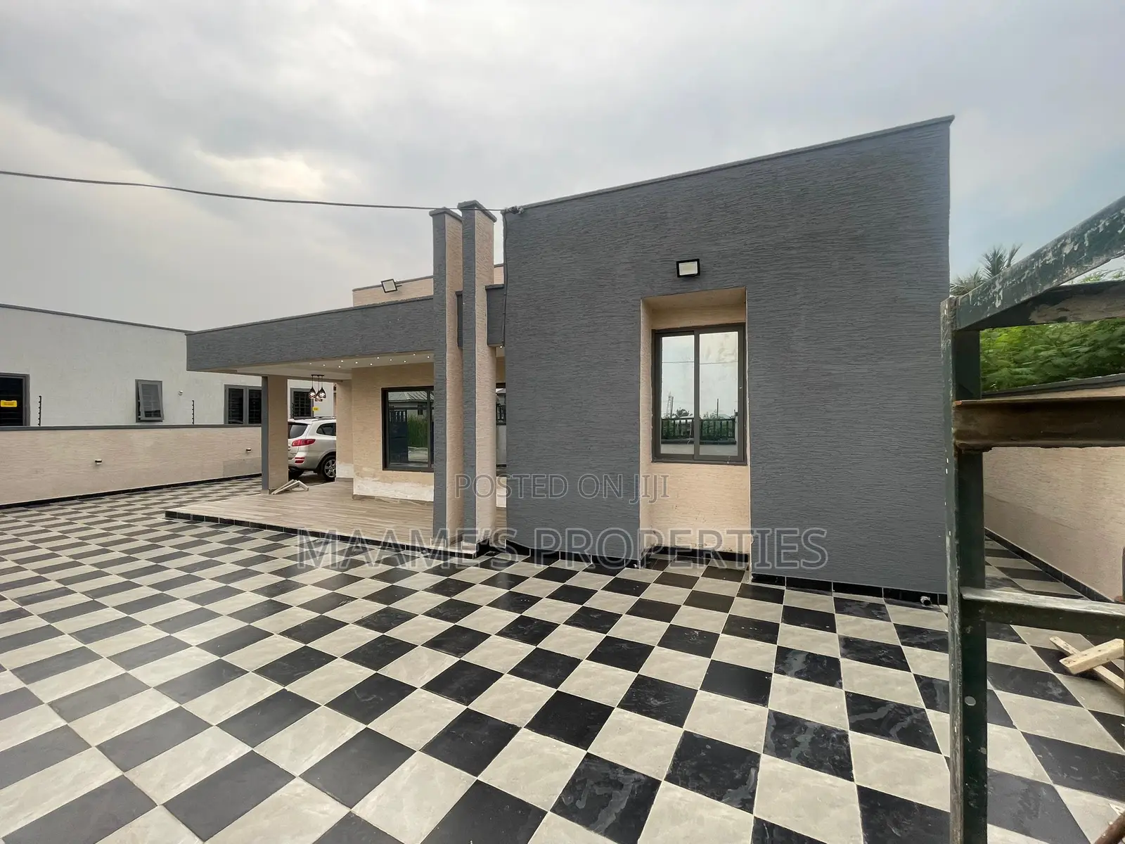 3bdrm House in Pokuase for sale