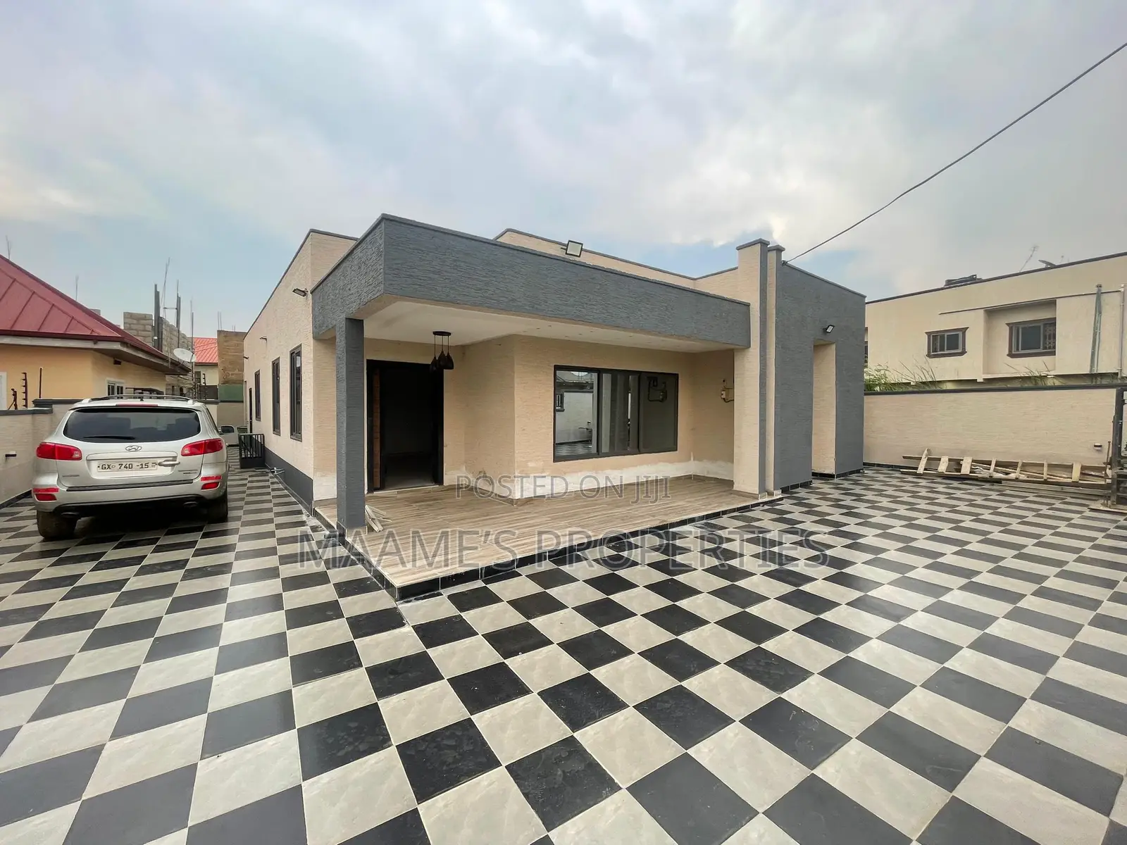 3bdrm House in Pokuase for sale