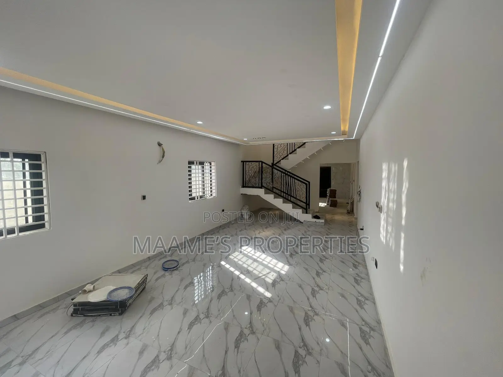 4bdrm Duplex in Kwabenya for sale