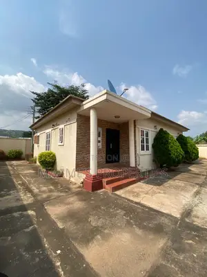 3bdrm House in Oyarifa Mall Area for sale