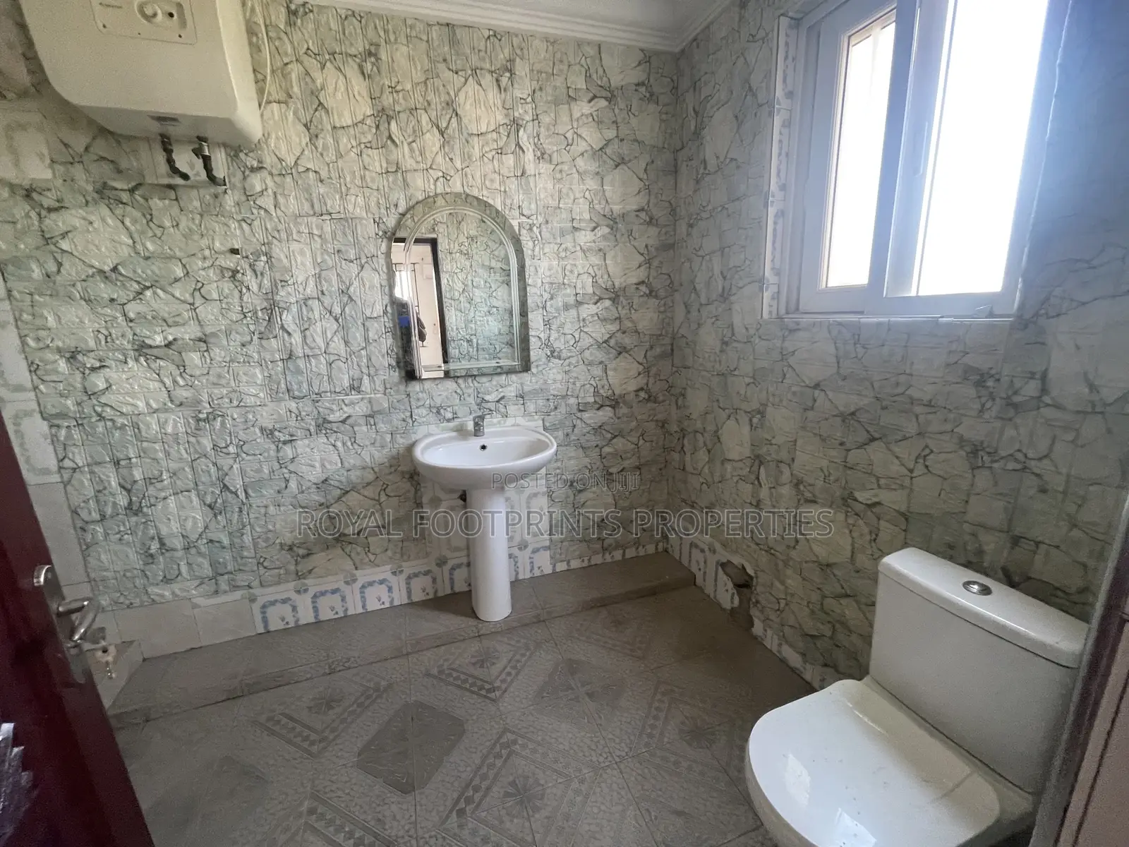 2bdrm Apartment in Ashaley Botwe for rent