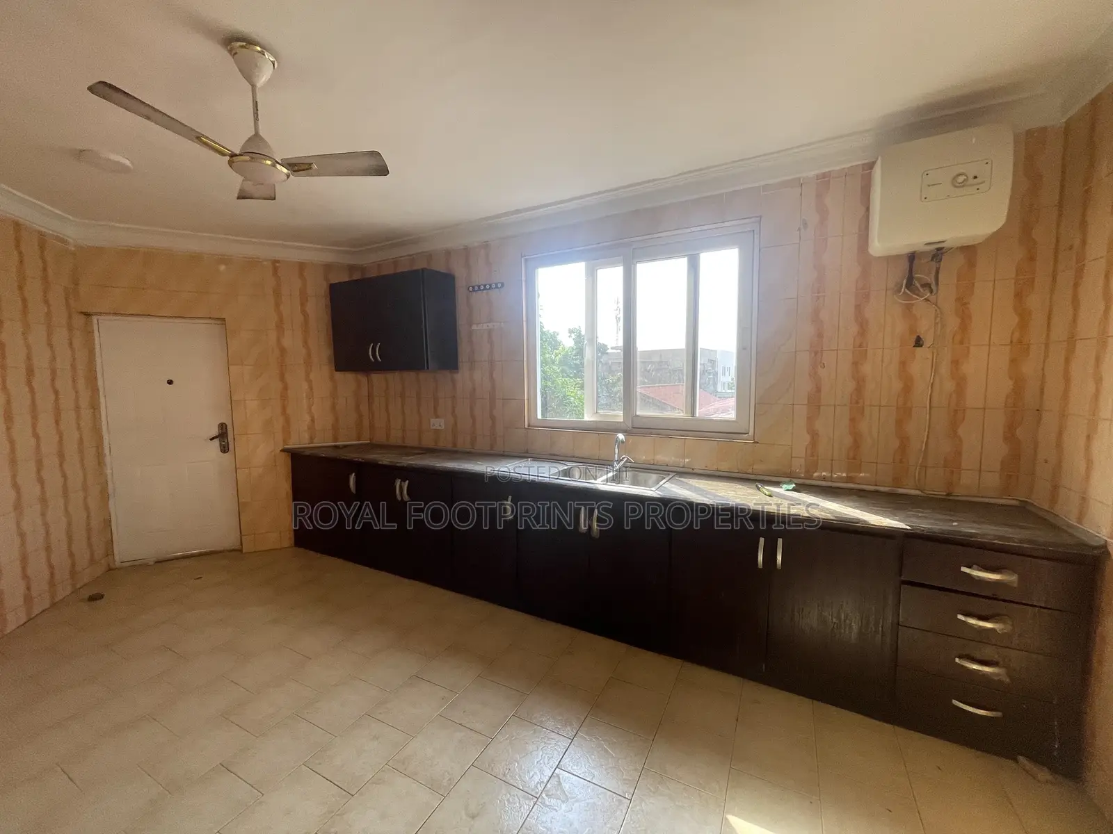2bdrm Apartment in Ashaley Botwe for rent