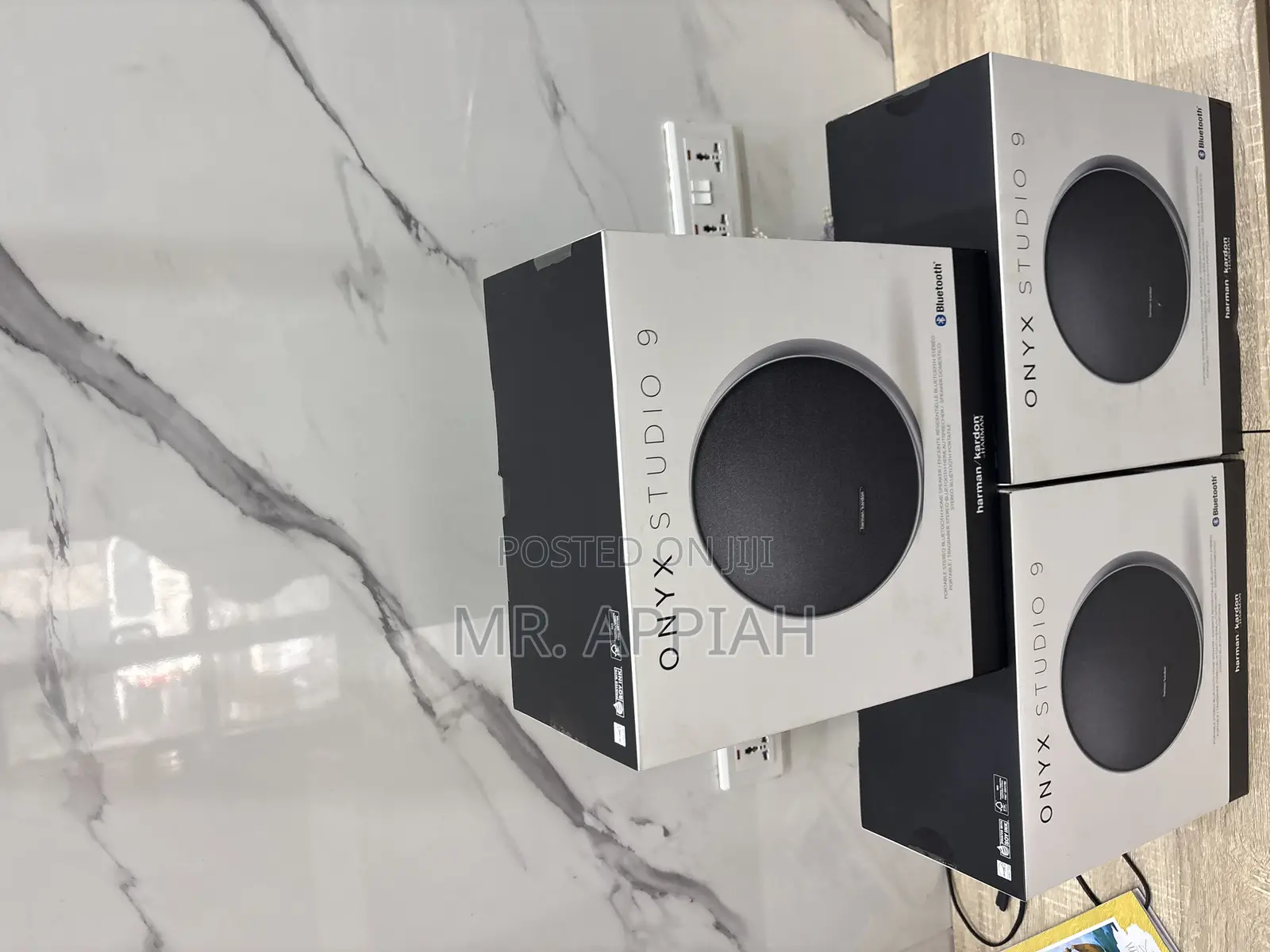 High Quality Harman Kardon Onyx 9 Wireless Speaker.