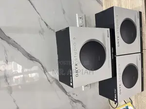 High Quality Harman Kardon Onyx 9 Wireless Speaker.