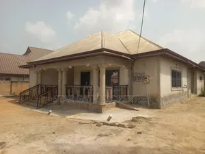 6bdrm House in Kenyasi Adwumam, Kumasi Metropolitan for sale