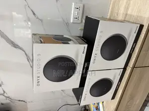 Classic Harman Kardon Onyx 9 Portable Speaker 