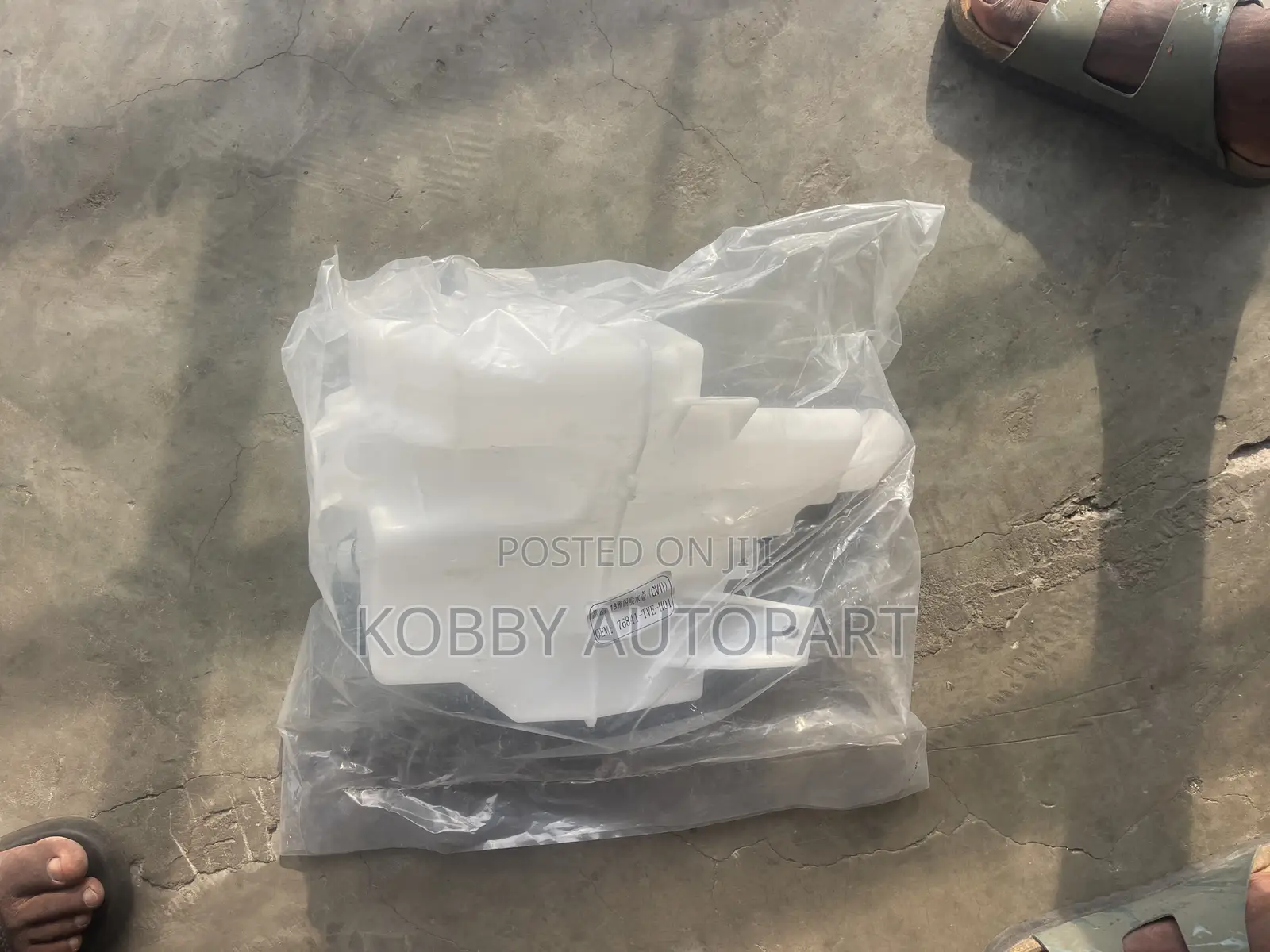 Honda Accord Wiper Wash Bottle Gallon 2018 - 2022