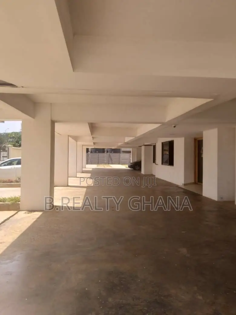 3bdrm Apartment in Sakumono for rent