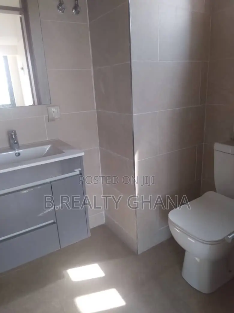 3bdrm Apartment in Sakumono for rent