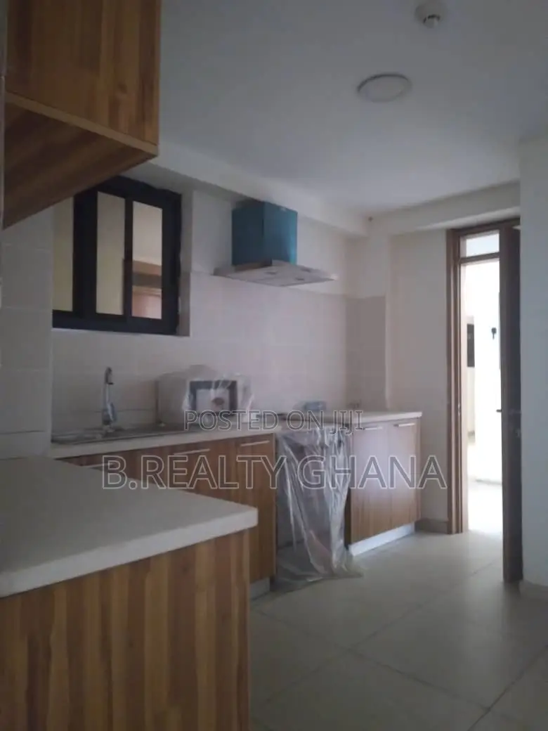 3bdrm Apartment in Sakumono for rent