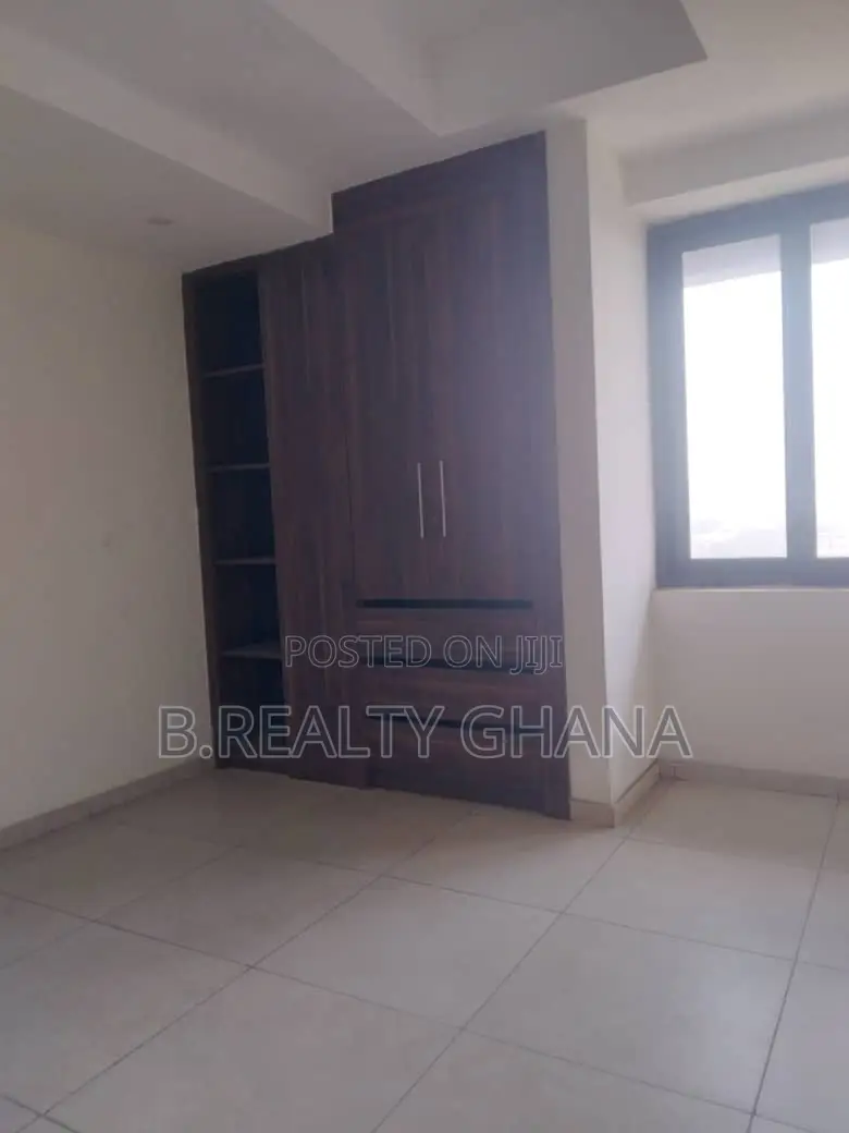 3bdrm Apartment in Sakumono for rent