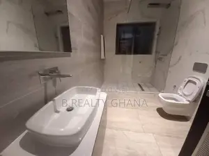 Furnished 4bdrm Townhouse / Terrace in A&C Mall Area for rent