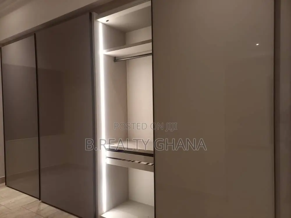Furnished 4bdrm Townhouse / Terrace in A&C Mall Area for rent