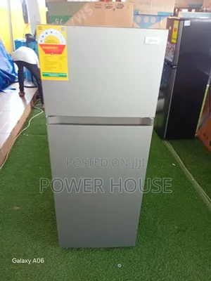 Modern Goldstar 210 Litres Refrigerator Freezer