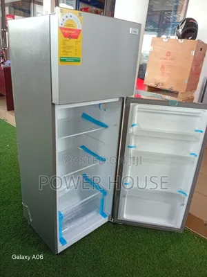 Goldstar 210 Litres Fridge Freezer – Clean Design
