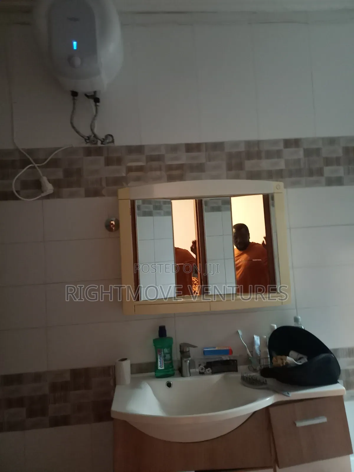 Ex 2 Master Bedrooms Fully Furnished Apartment for Short Stay at Tadi