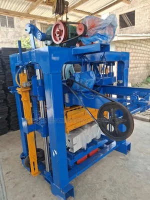 Qt4-40 Block Machine