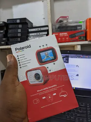 Polaroid Id757