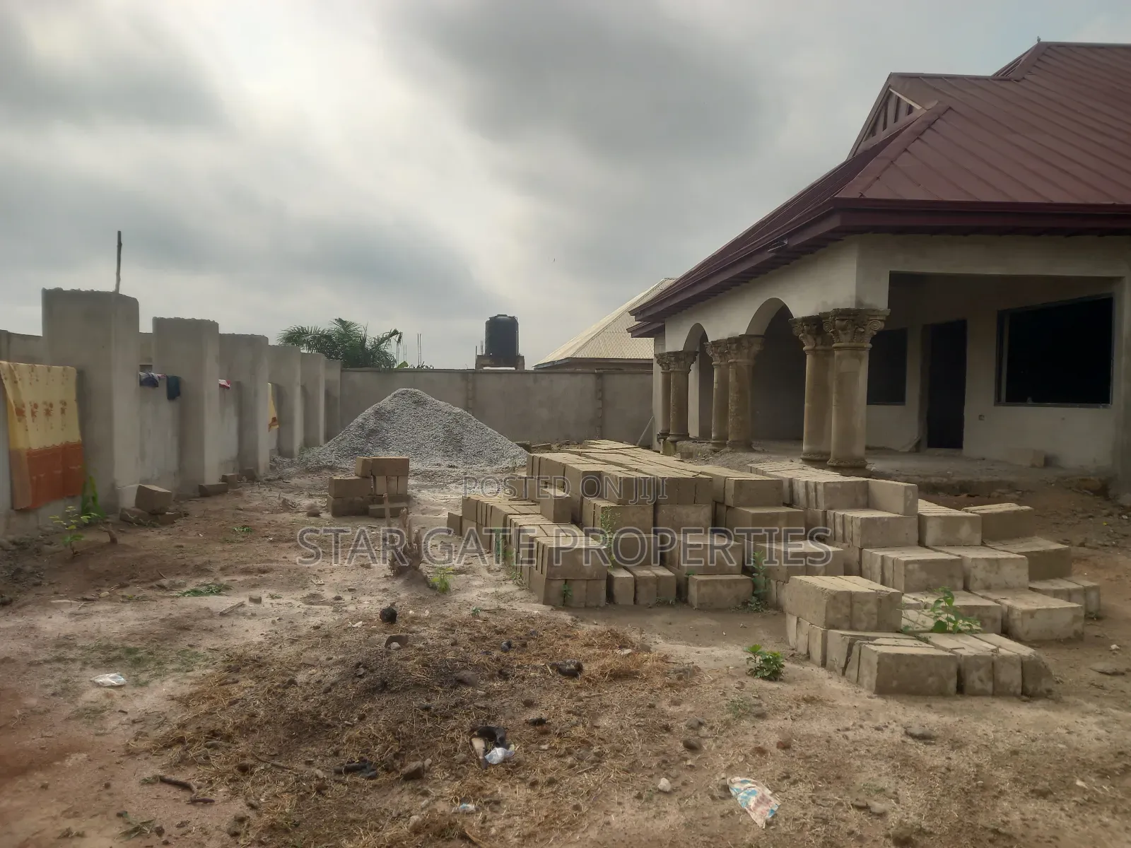 5bdrm House in Adesina, Kumasi Metropolitan for sale