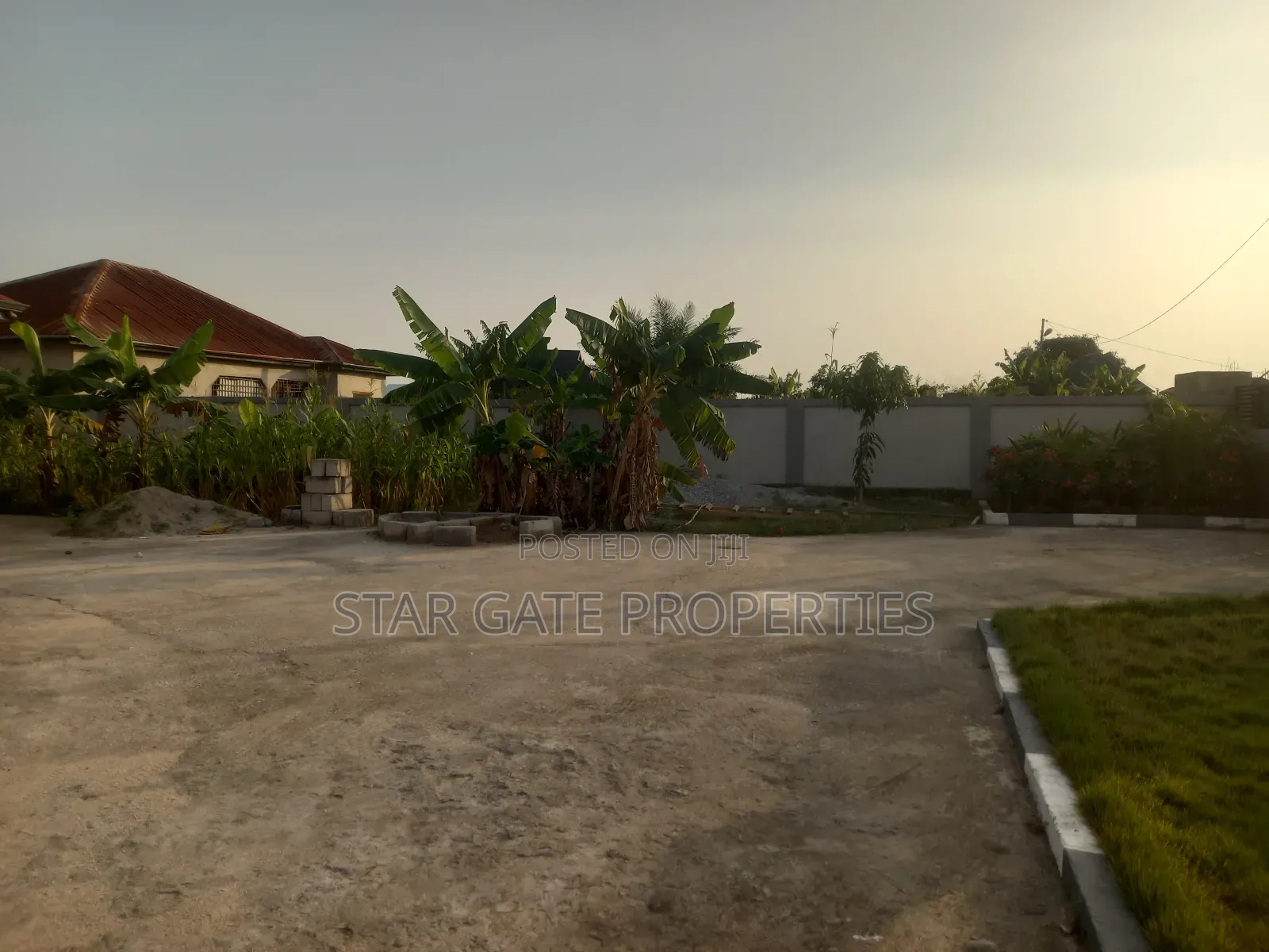 4bdrm House in Aputuogya Abuantem, Kumasi Metropolitan for sale