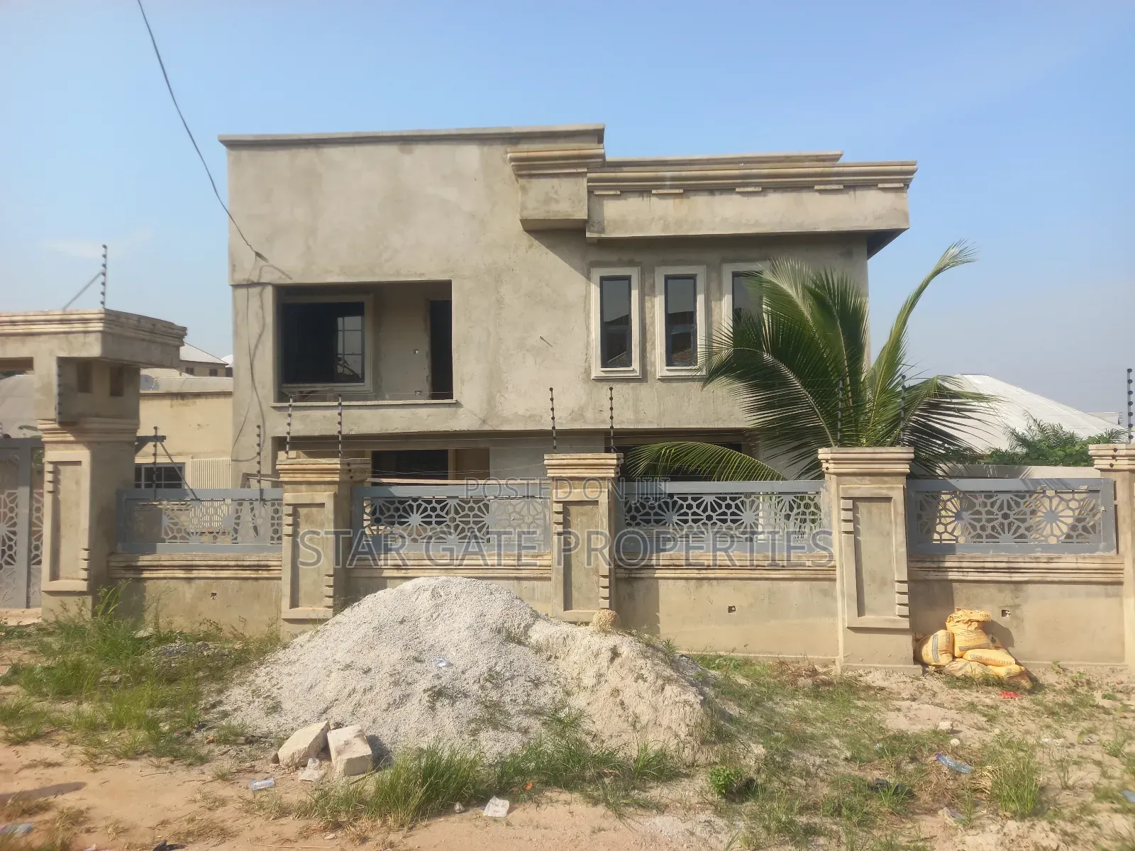 5bdrm House in Kenyasi Bosore, Kumasi Metropolitan for sale