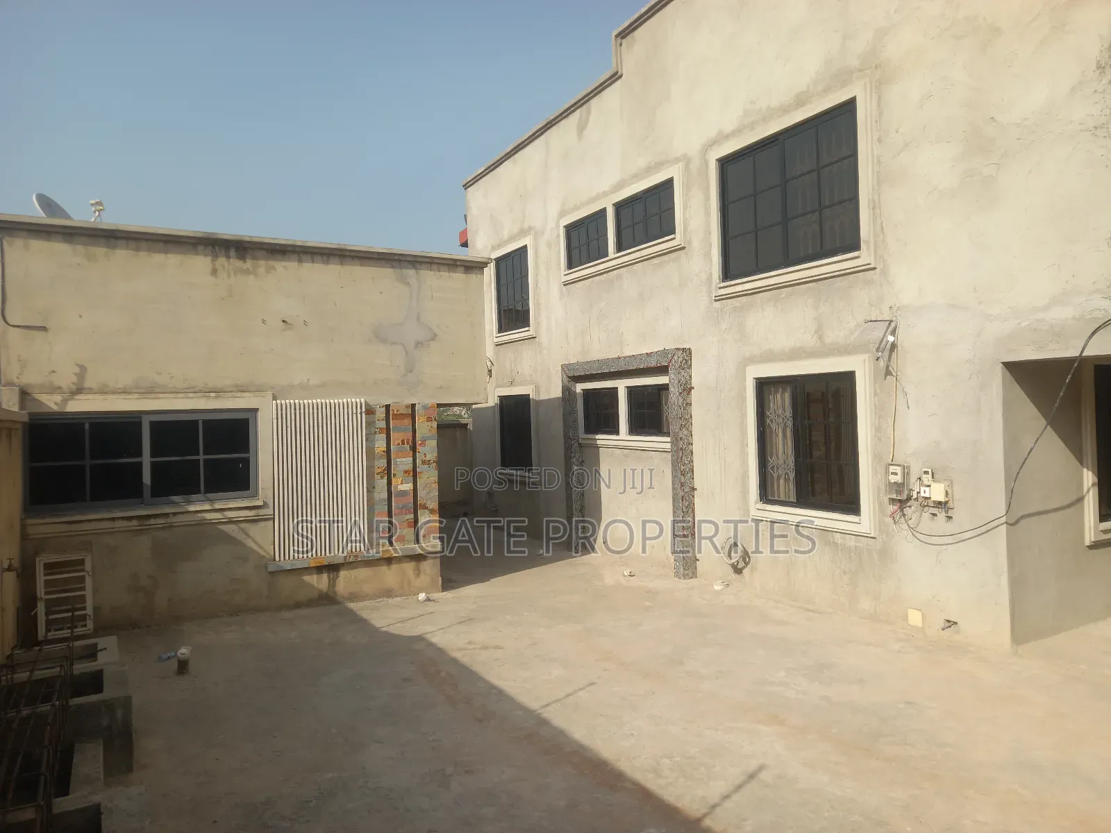 5bdrm House in Kenyasi Bosore, Kumasi Metropolitan for sale