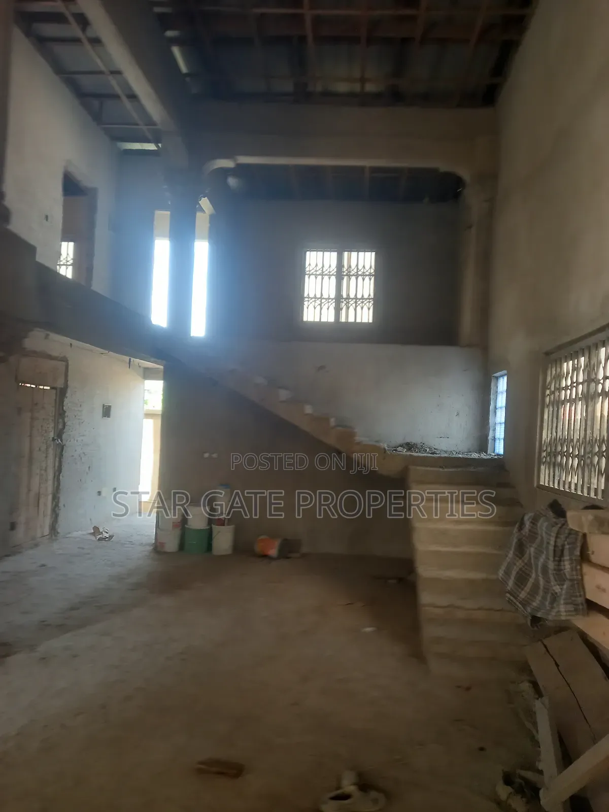 5bdrm House in Kenyasi Bosore, Kumasi Metropolitan for sale