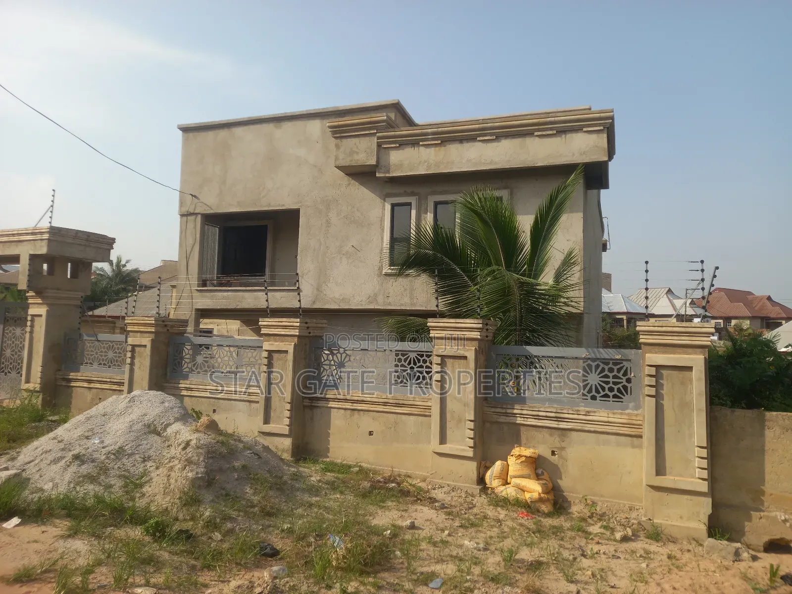 5bdrm House in Kenyasi Bosore, Kumasi Metropolitan for sale