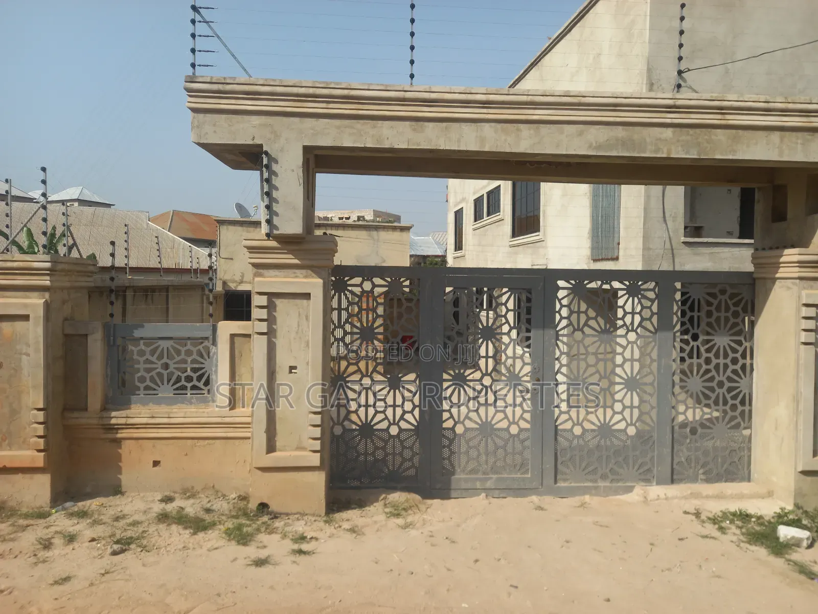 5bdrm House in Kenyasi Bosore, Kumasi Metropolitan for sale