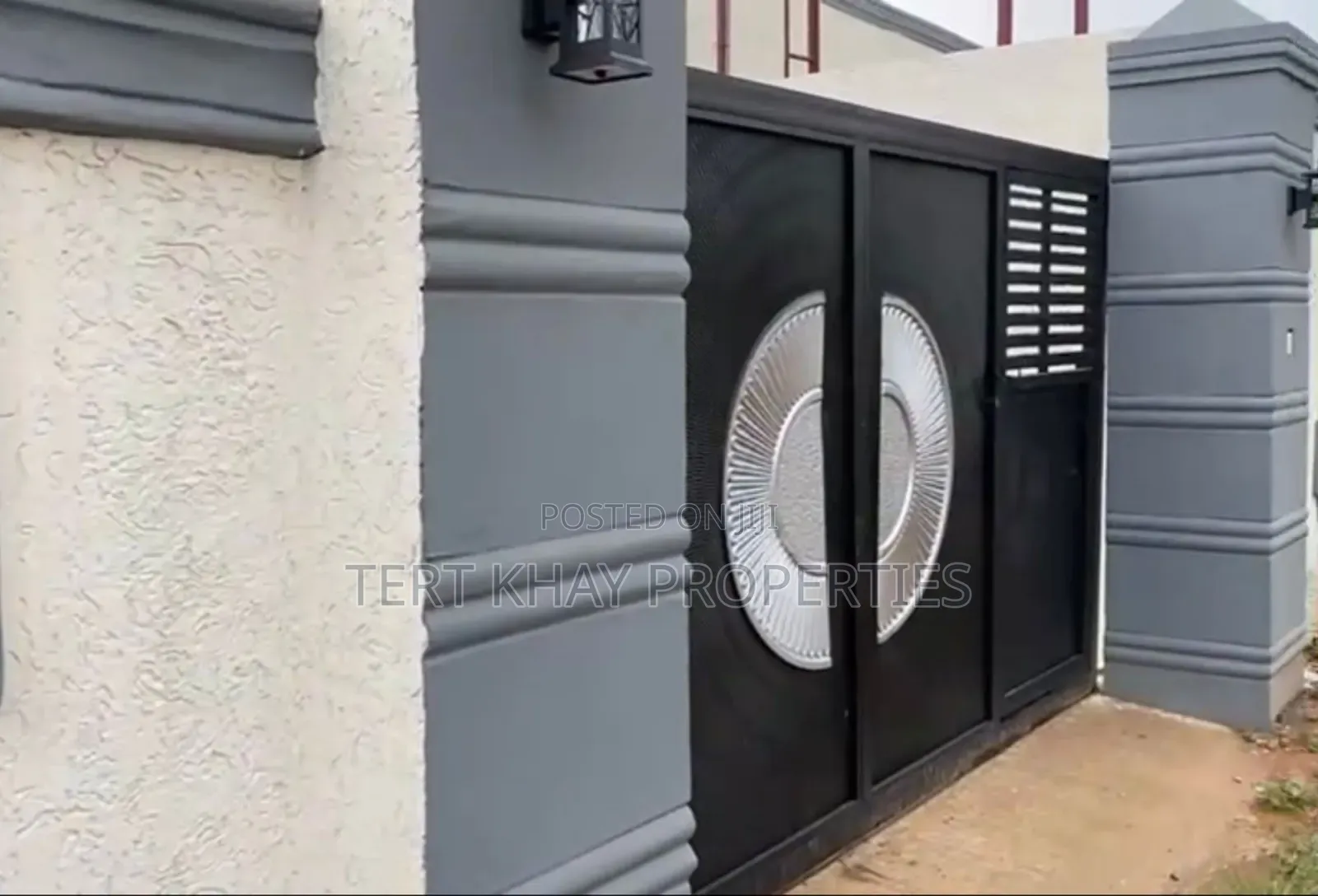 3bdrm House in Oyarifa for sale