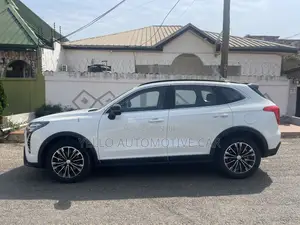Rent Haval Jolion Pro Red