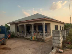 3bdrm House in Ejisu Asotwe for sale