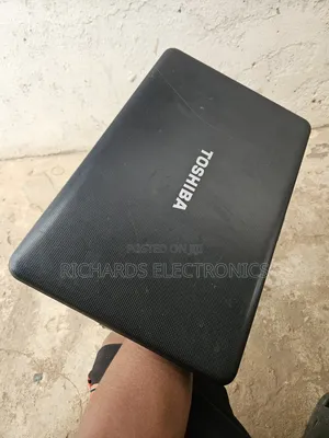 Laptop Toshiba Satellite Pro C650 4GB Intel Core i3 HDD 500GB