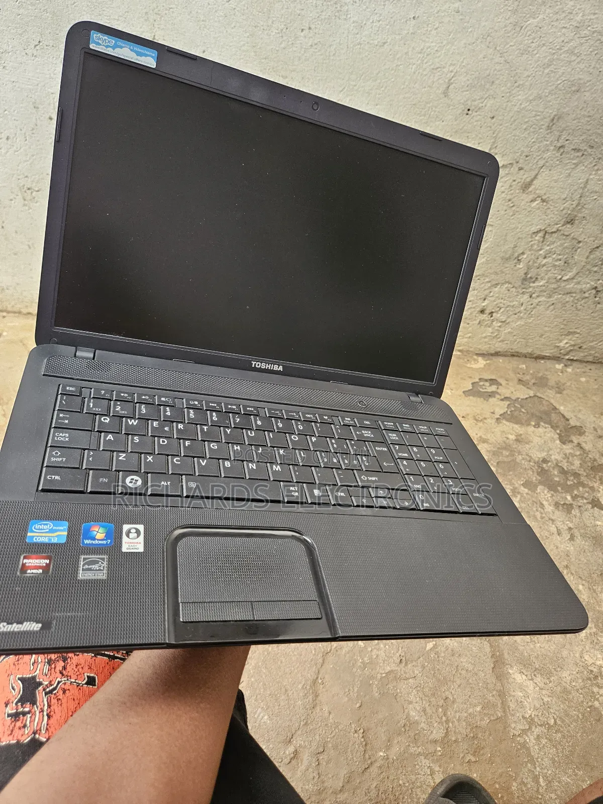 Laptop Toshiba Satellite Pro C650 4GB Intel Core i3 HDD 500GB