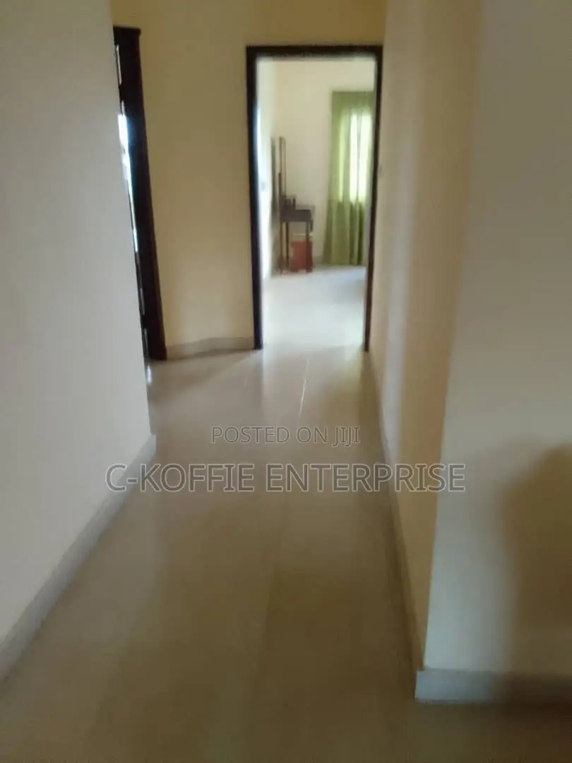 Furnished 3bdrm Apartment in Tesano for rent