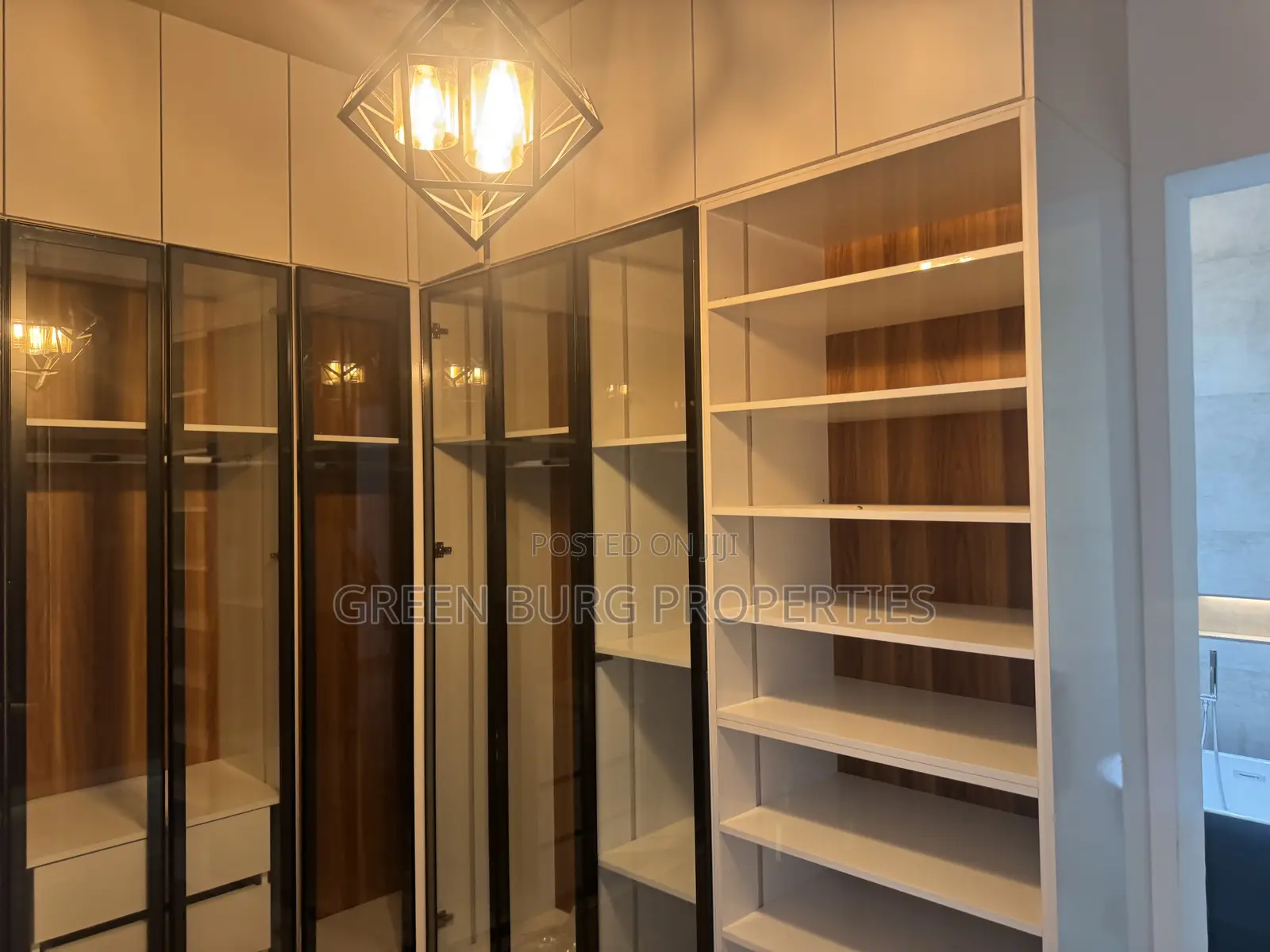 4bdrm House in East Legon for sale