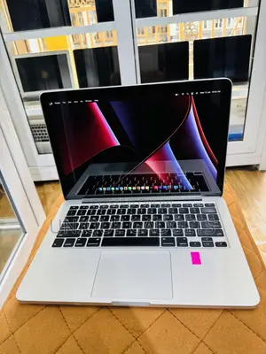Laptop Apple MacBook Pro 2015 16GB Intel Core i5 SSD 256GB