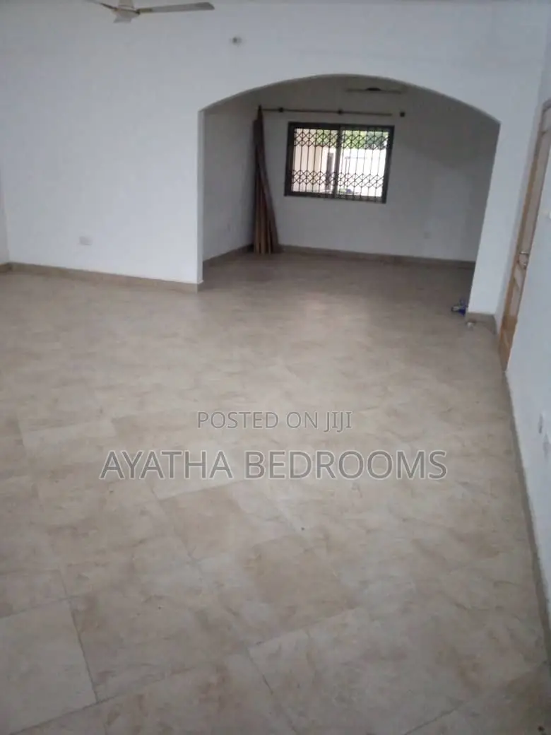 3bdrm House in Spintex Coastal for rent