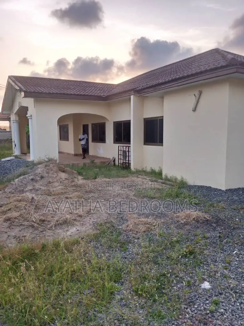 3bdrm House in Spintex Coastal for rent