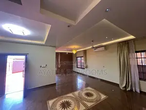 3bdrm House in Teshie Bushroad, New Town for rent