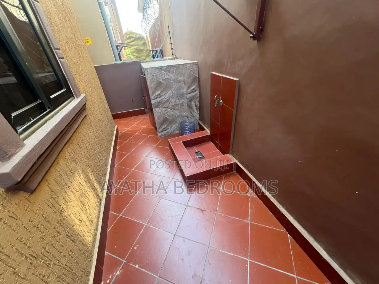 3bdrm House in Teshie Bushroad, New Town for rent