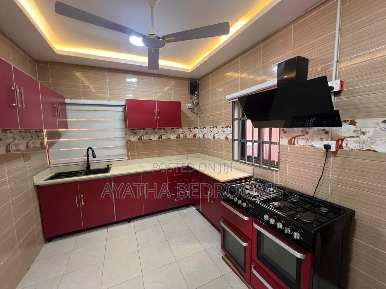 3bdrm House in Teshie Bushroad, New Town for rent