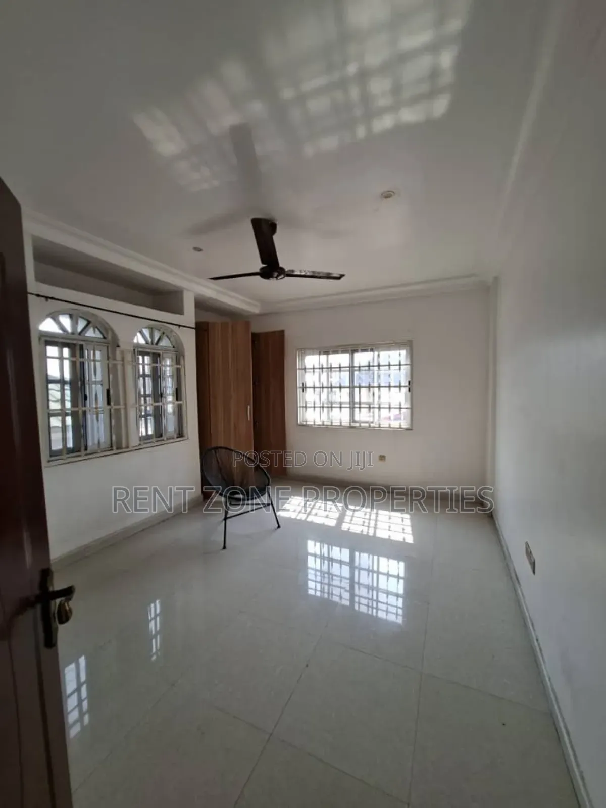 3bdrm Apartment in Dome for rent